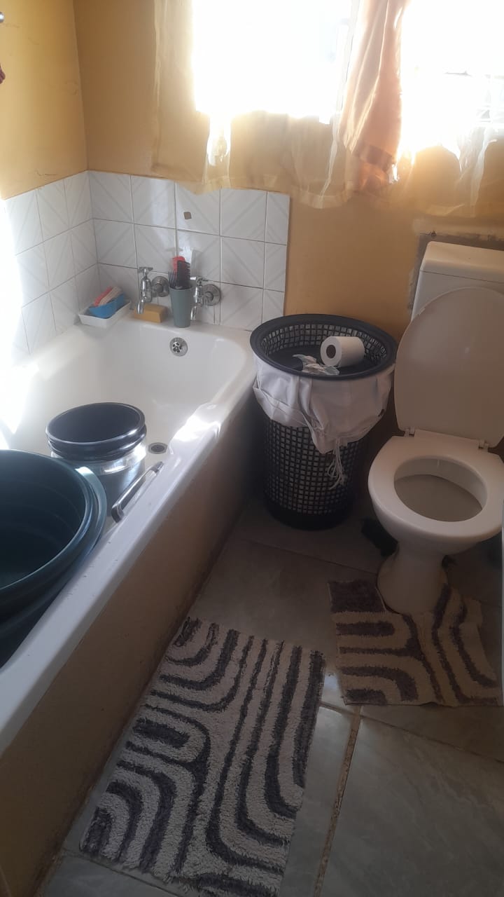 2 Bedroom Property for Sale in Thabong Free State